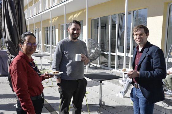 Alle Teilnehmenden und die Kursleitung bei der Übergabe der Zertifikate
Die Präsentation des Fundraisingkonzeptes
Die Kollegen haben mitgefeiert
Die Unterstützung des Vorstandes ist ein wichtiges Element im Fundraising
